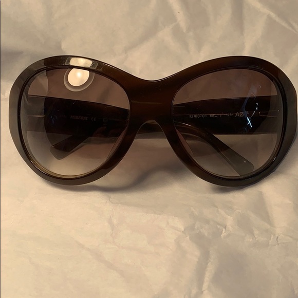Missoni Accessories - Missoni Vintage Authentic preloved sunnies classic